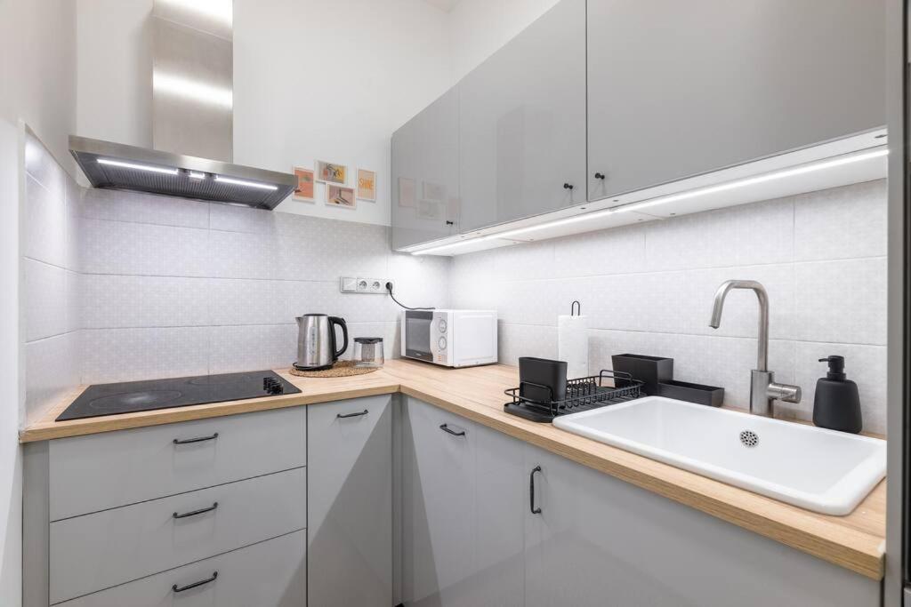 Cute 1Bedroom Center Apartment Praha Bagian luar foto